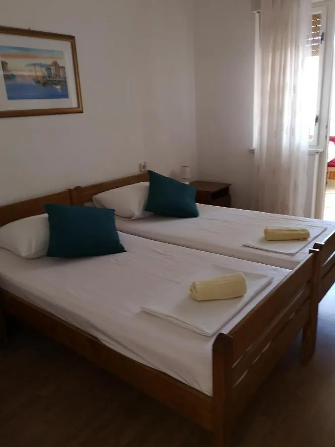 Bellavista bed&breakfast Pag Town 3*,