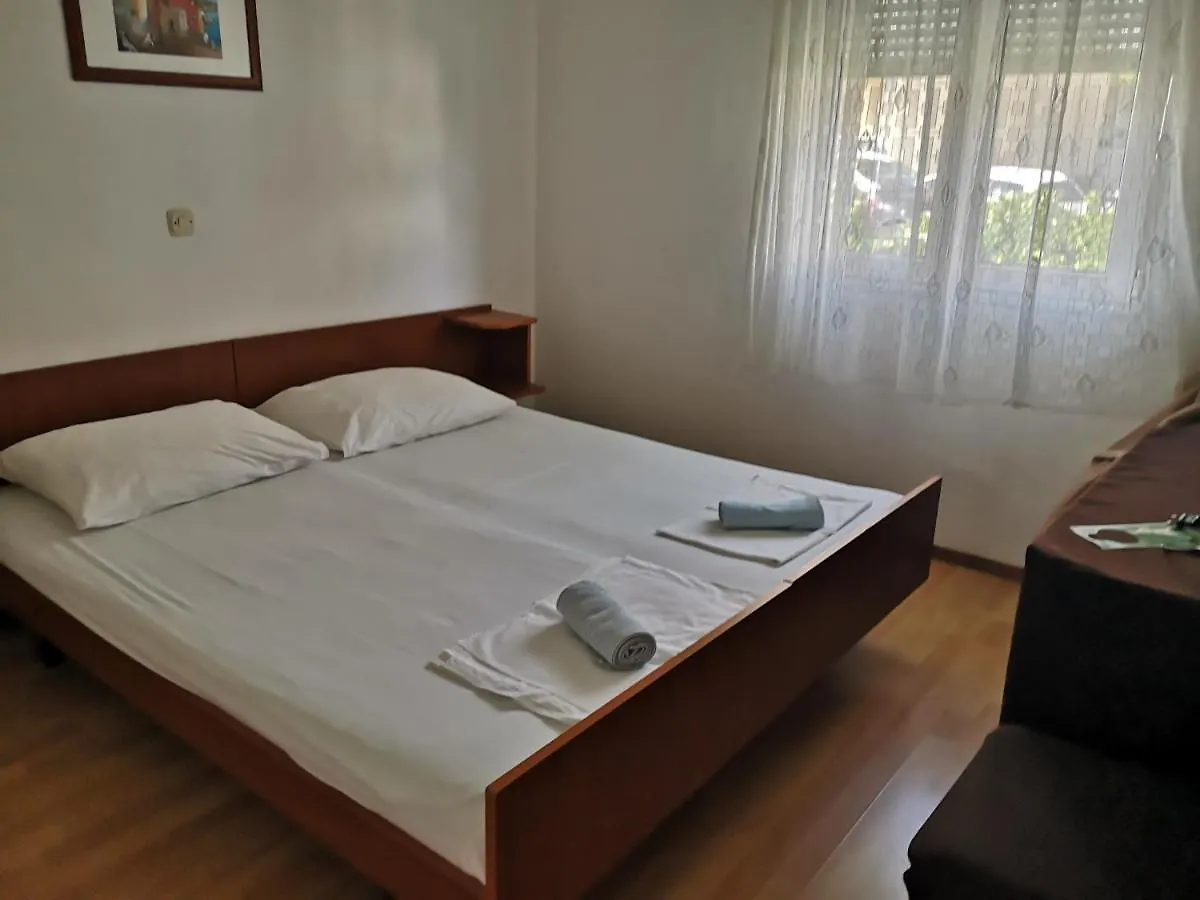 Bellavista Bed And Breakfast Pag Town Panzió